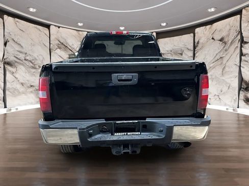 Used 2013 Chevrolet Silverado 2500 LT w/ Suspension Package, Off-Road AWD/4WD image 5