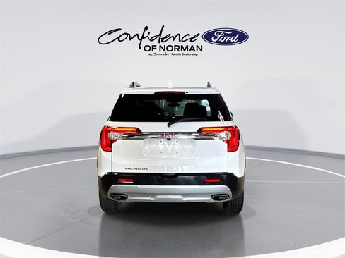 Used 2023 GMC Acadia SLT image 7