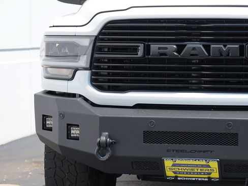Used 2022 RAM 2500 Laramie w/ Night Edition AWD/4WD image 9
