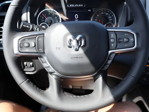 New 2026 RAM 1500 Big Horn AWD/4WD image 12