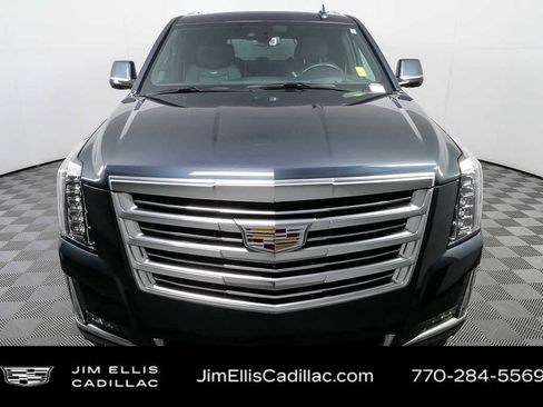 Used 2020 Cadillac Escalade ESV Platinum image 37