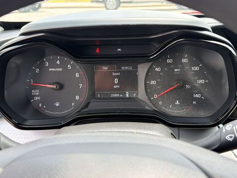 Used 2024 Chevrolet Trax LS w/ LS Convenience Package FWD image 20