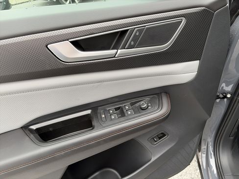 New 2026 Volkswagen Atlas Peak Edition AWD/4WD image 11