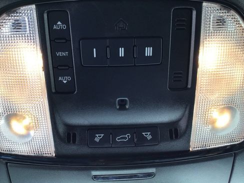 Used 2025 Dodge Durango GT AWD/4WD image 31