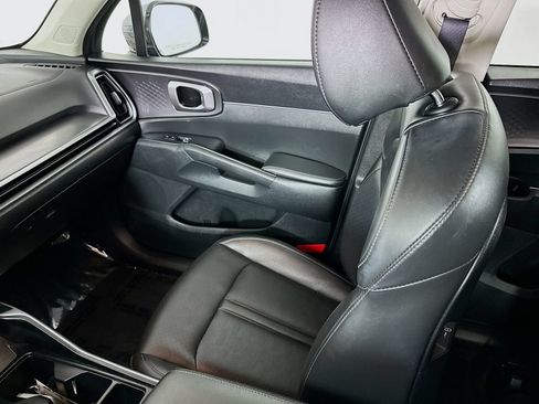 Used 2024 Kia Sorento S AWD/4WD image 24