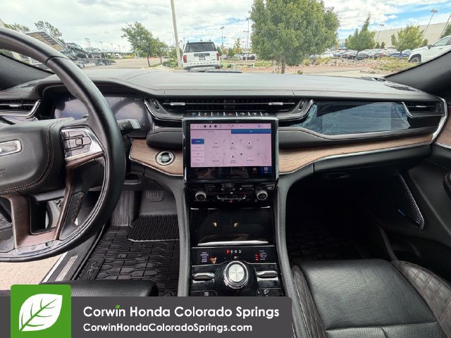 Used 2023 Jeep Grand Cherokee Summit w/ Advanced Protech Group IV AWD/4WD image 26