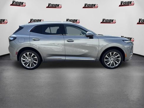 Used 2025 Buick Envision Avenir AWD/4WD image 4