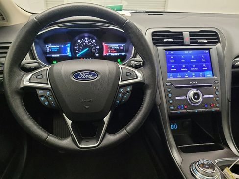 Used 2019 Ford Fusion Energi Titanium image 22