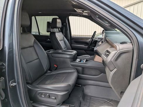 Used 2021 Chevrolet Tahoe High Country w/ Premium Package AWD/4WD image 31