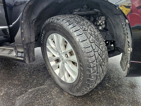 Used 2015 Lexus GX 460 image 25