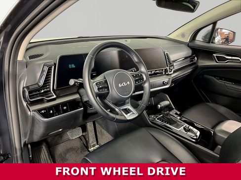 Used 2025 Kia Sportage EX FWD image 17
