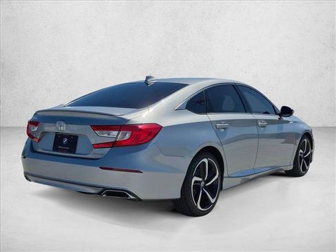 Used 2018 Honda Accord Sport image 5