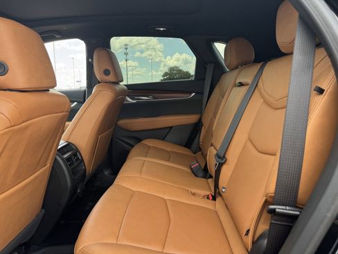 Used 2025 Cadillac XT5 Premium Luxury FWD image 27