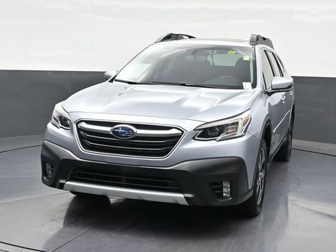 Used 2021 Subaru Outback Limited AWD/4WD image 9
