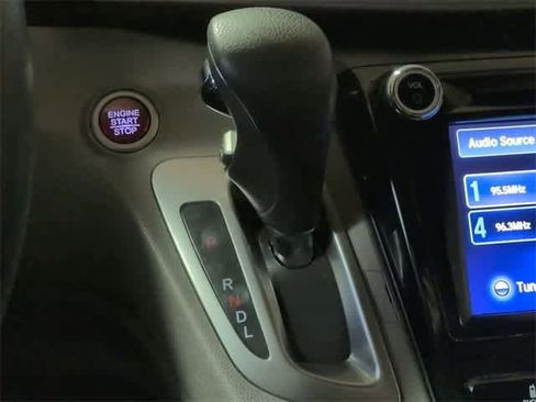 Used 2015 Honda Odyssey EX image 32