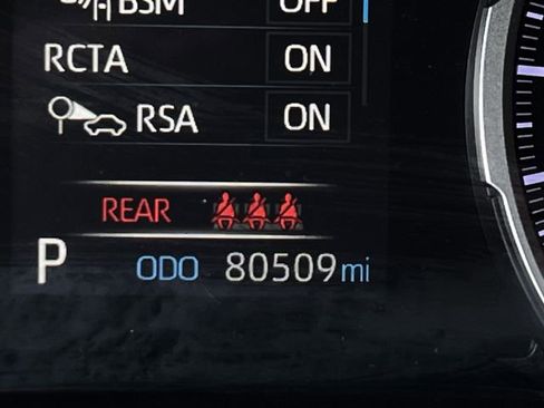 Used 2020 Toyota RAV4 XLE image 22