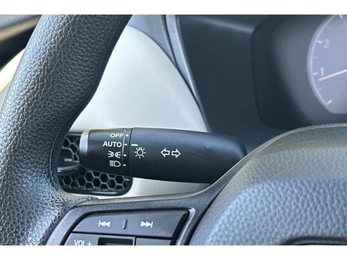 Used 2025 Honda HR-V LX image 38
