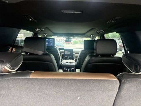 New 2026 GMC Yukon Denali Ultimate AWD/4WD image 35