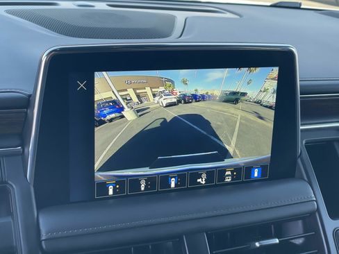 Used 2023 Chevrolet Tahoe High Country image 12