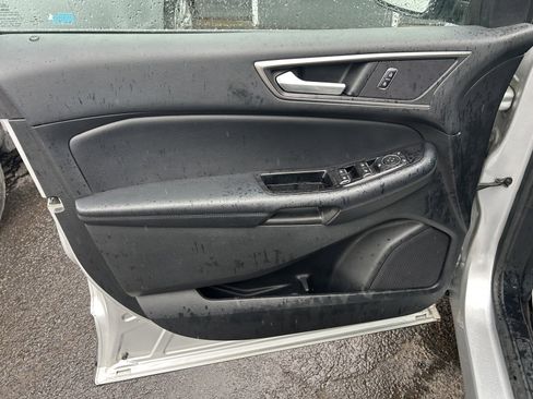 Used 2015 Ford Edge SEL w/ Equipment Group 201A AWD/4WD image 29