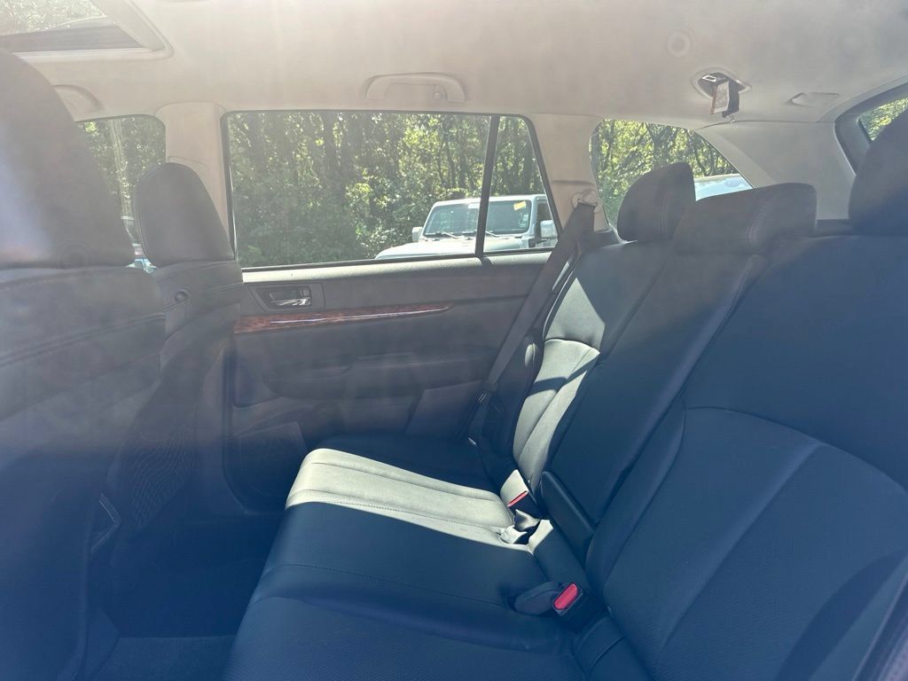 Used 2011 Subaru Outback 2.5i Limited w/ PWR Moonroof Pkg AWD/4WD image 27