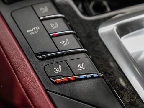 Used 2016 Porsche Cayenne GTS image 34