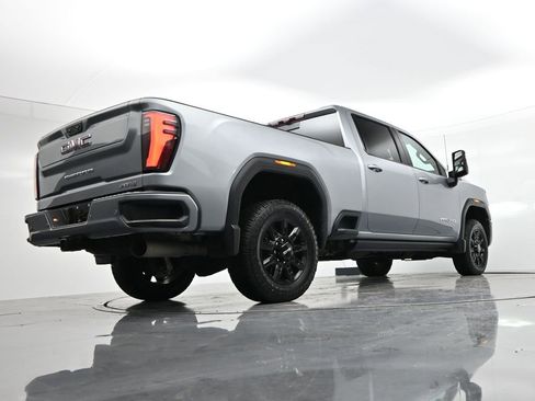 Used 2024 GMC Sierra 2500 AT4 w/ AT4 Premium Plus Package image 23