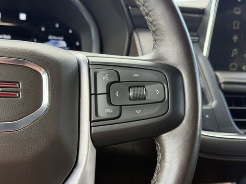 Used 2022 GMC Yukon SLT w/ SLT Premium Package image 22