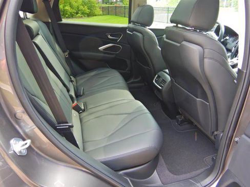 Used 2023 Acura RDX SH-AWD image 16