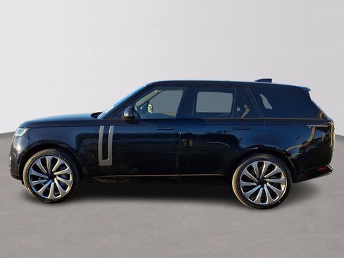 New 2026 Land Rover Range Rover SE image 5