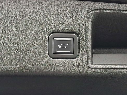 Certified 2022 GMC Terrain AT4 w/ Infotainment Package II image 30