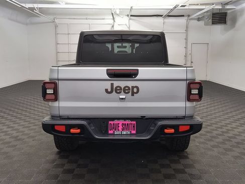 Used 2023 Jeep Gladiator Mojave w/ LED Lighting Group AWD/4WD image 10