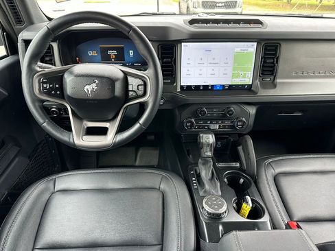 Used 2025 Ford Bronco Badlands AWD/4WD image 23
