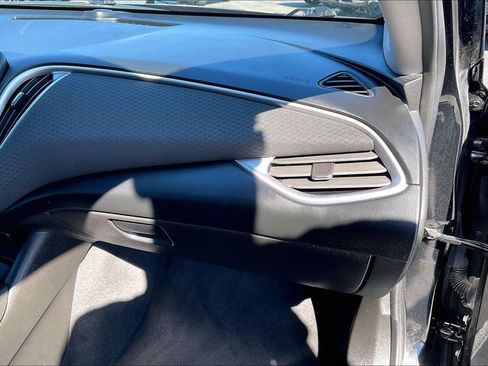 Used 2021 Chevrolet Malibu RS FWD image 16