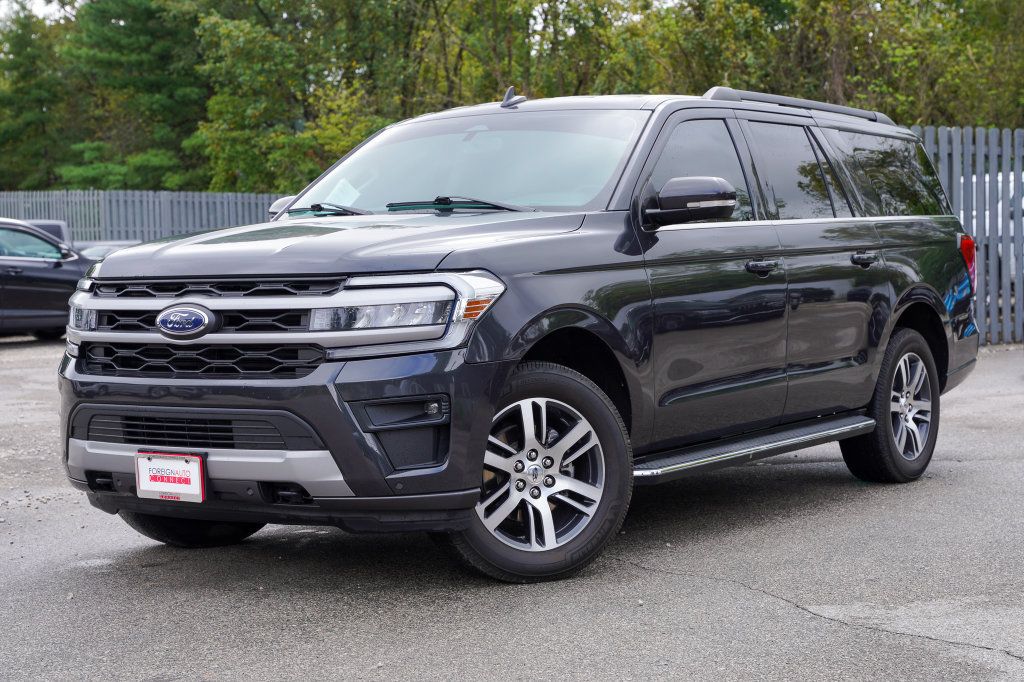 Used 2022 Ford Expedition Max XLT AWD/4WD image 3