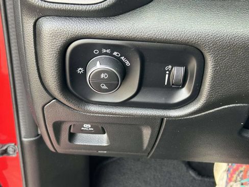 Used 2023 RAM 1500 Tradesman AWD/4WD image 33