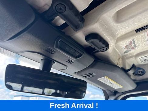 Used 2022 Jeep Gladiator Sport AWD/4WD image 9