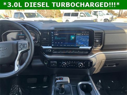 Used 2025 Chevrolet Silverado 1500 LT Trail Boss image 14