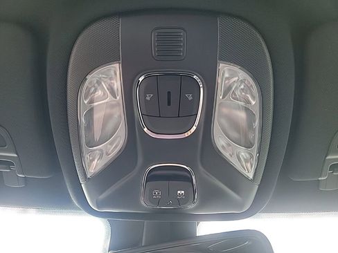 New 2025 Jeep Compass Limited w/ Sun & Sound Group image 15