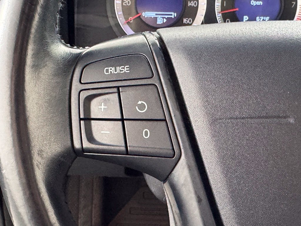 Used 2011 Volvo XC70 3.2 AWD/4WD image 25