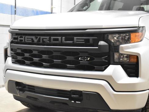 Used 2022 Chevrolet Silverado 1500 Custom w/ LPO, Dark Essentials Package AWD/4WD image 28