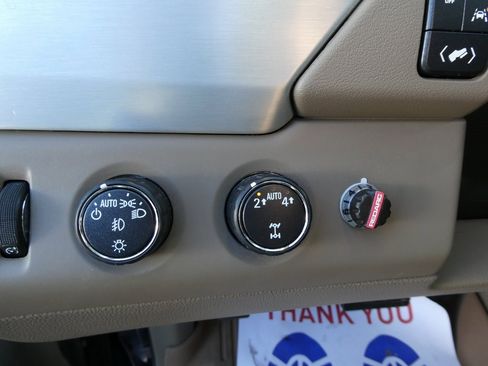 Used 2020 GMC Yukon XL SLT w/ Premium Edition image 31