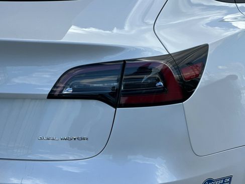 Used 2021 Tesla Model 3 Long Range AWD/4WD image 24