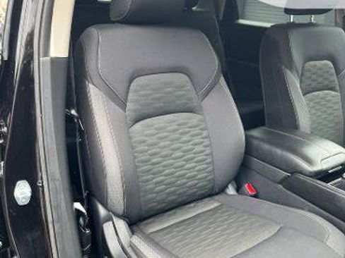 Certified 2025 Nissan Pathfinder SV AWD/4WD image 25