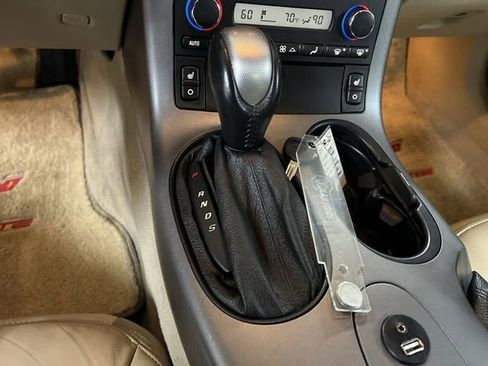 Used 2006 Chevrolet Corvette Convertible w/ Preferred Equipment Group RWD image 14