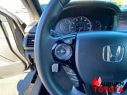 Used 2017 Honda Accord Sport image 34