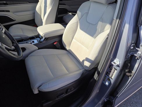 Used 2024 Kia Telluride SX image 25