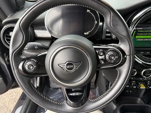 Used 2020 MINI Cooper SE w/ 8.8" Touchscreen Nav Package FWD image 14