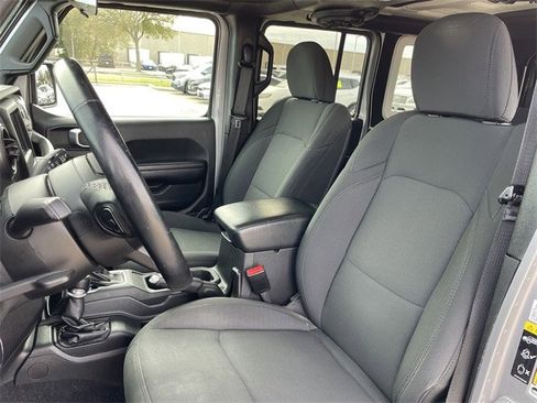 Used 2021 Jeep Wrangler Unlimited Sport image 24