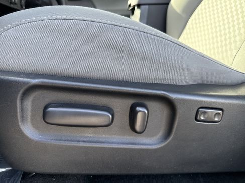 Used 2020 Toyota Tacoma SR5 image 13